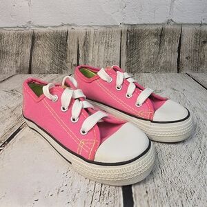 KIDGETS BRIGHT PINK CANVAS SNEAKER TODDLER GIRLS SIZE 9 FUN COMFORTABLE